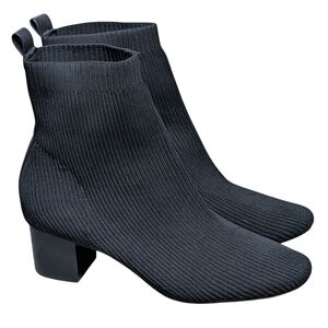 Joie Neely Black knit ankle boots block heel slip on size 7.5M knit sweater